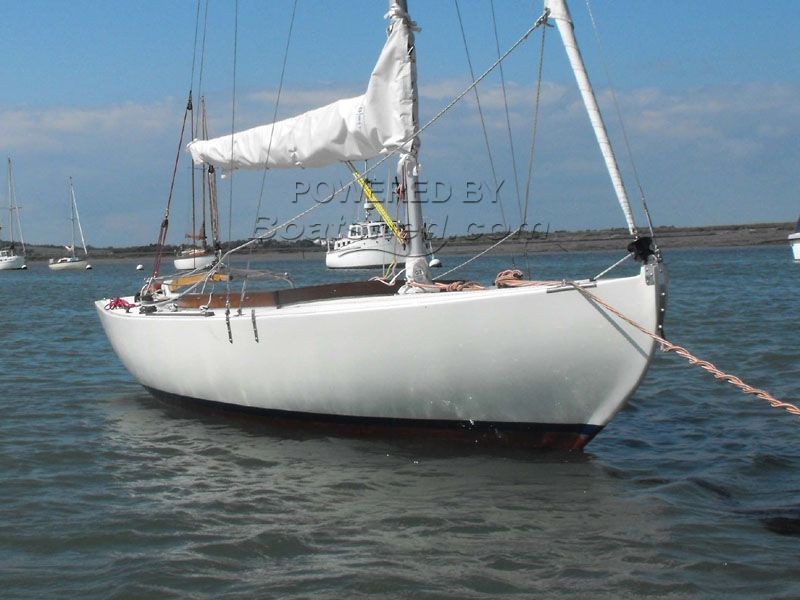Classic Sloop Day Boat Wood Carvel Construction