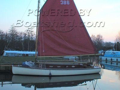 Japonica Traditional Broads Sail Boat