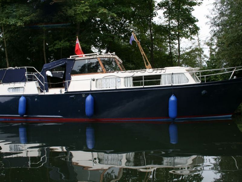 Kempala 30 Aft Cabin Steel Motor Boat
