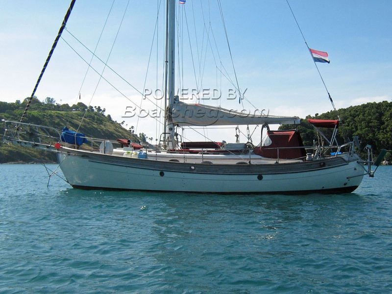 Hans Christian 38T  Traditional