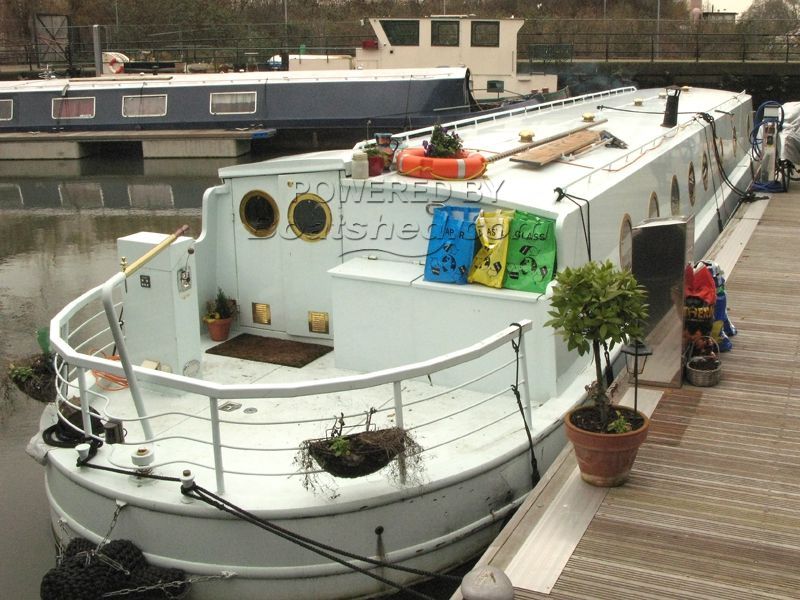 Wide Beam Houseboat / Cruiser 60'