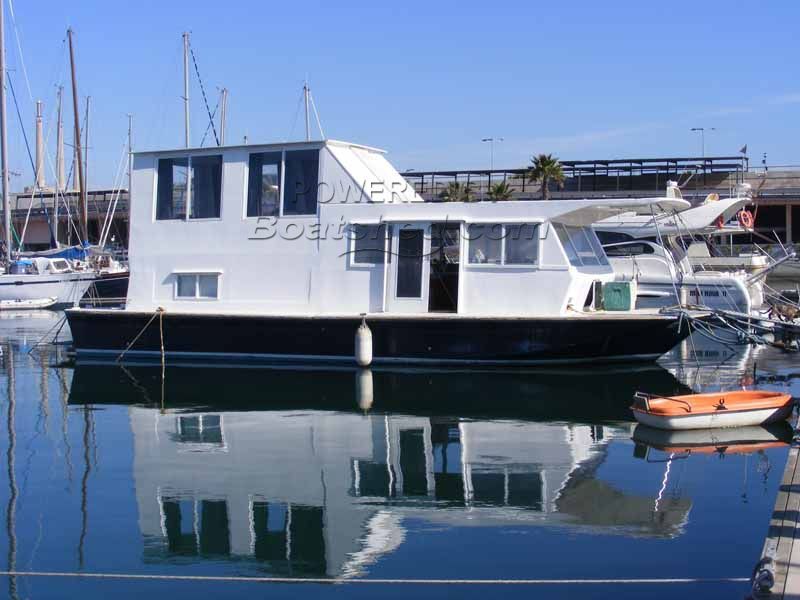Chris-Craft Aquahome 46 House Boat