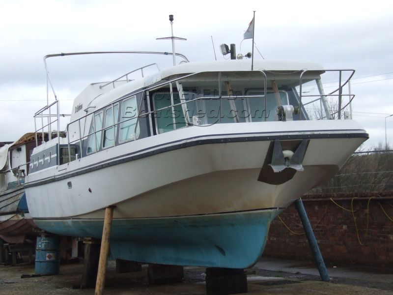 Inland Waterways Cruiser Vetus Bellus1200E