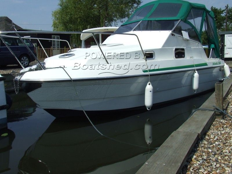 Blackwater Motor Yachts Sports Cruiser (Unused)