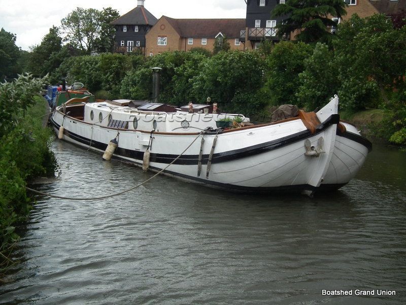Dutch Skutsje 56' Original Dutch Barge