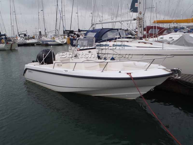 Boston Whaler 210 Outrage For Sale 6 24m 2005