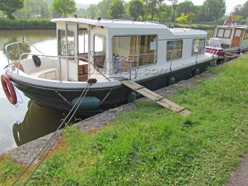 Jeanneau Eau Claire 930 Canal And River Cruiser