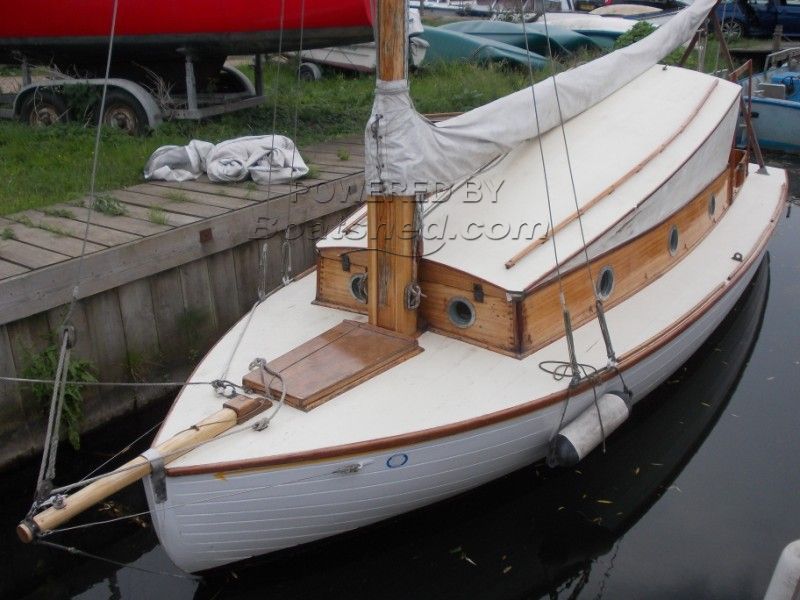 Broads Traditional Sailing Yacht River Cruiser