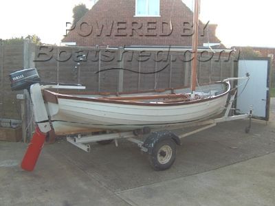 Traditional Classic Style Dinghy