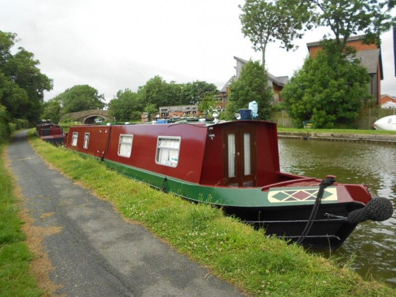 Narrowboat 50ft Cruiser Stern Re-Painted And Blacked July 2015