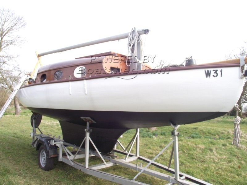 Classic Wooden Broads Sailing Yacht