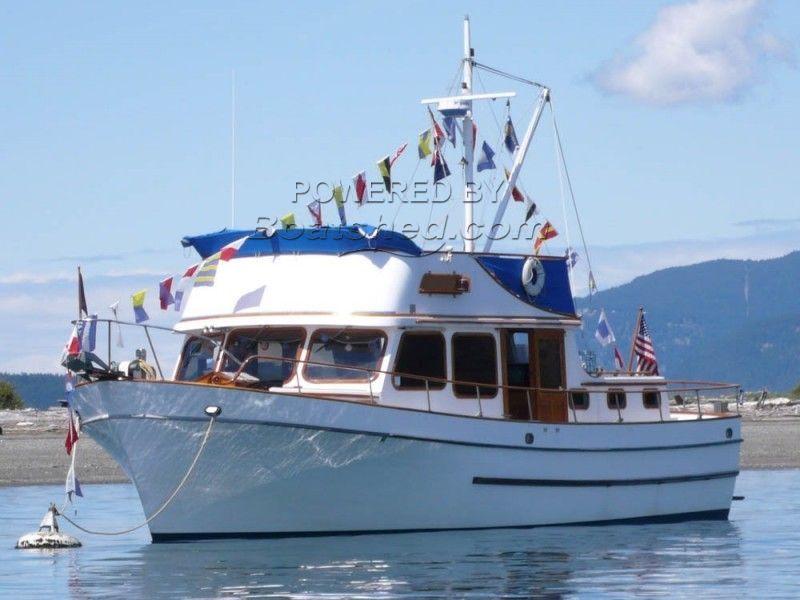 Puget Trawler 40 Tri Cabin