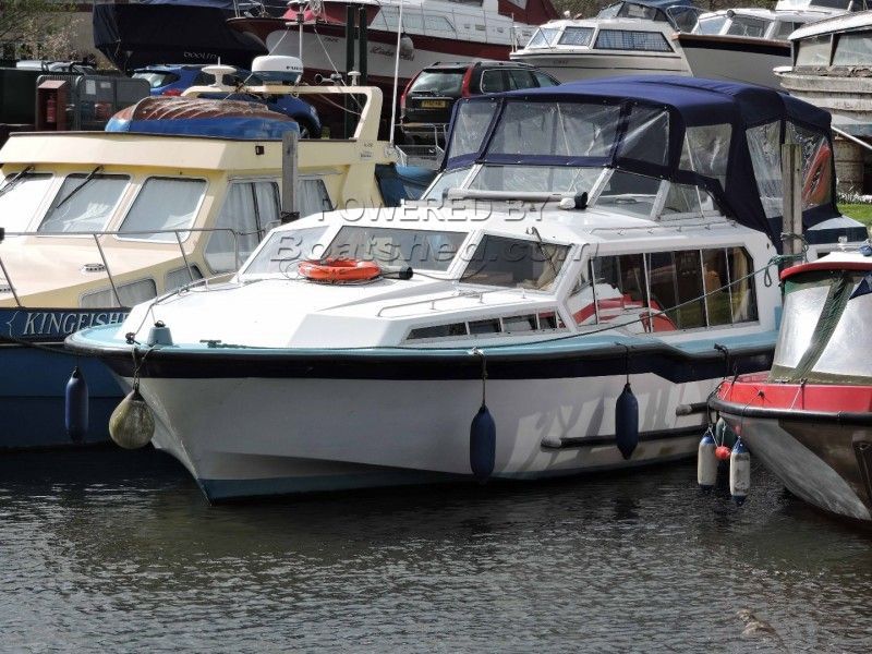 Aquafibre 38 Lowliner Live Aboard Potential. Further Price Reduction!