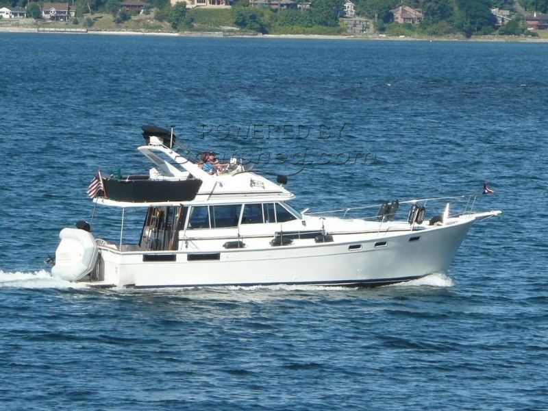 Bayliner 3870 Flybridge Motor Yacht