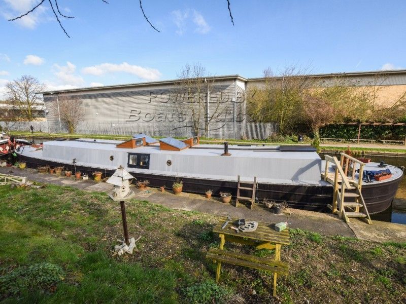 Converted Barge Houseboat With London Mooring