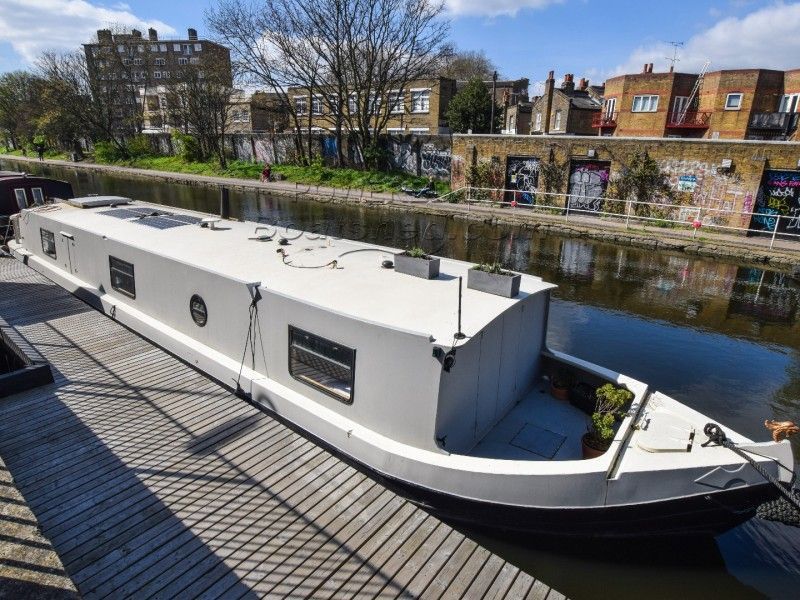 Wide Beam 55ft With London Mooring