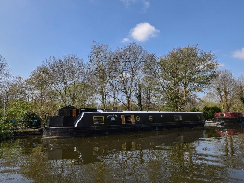 Wide Beam 66ft With London Mooring