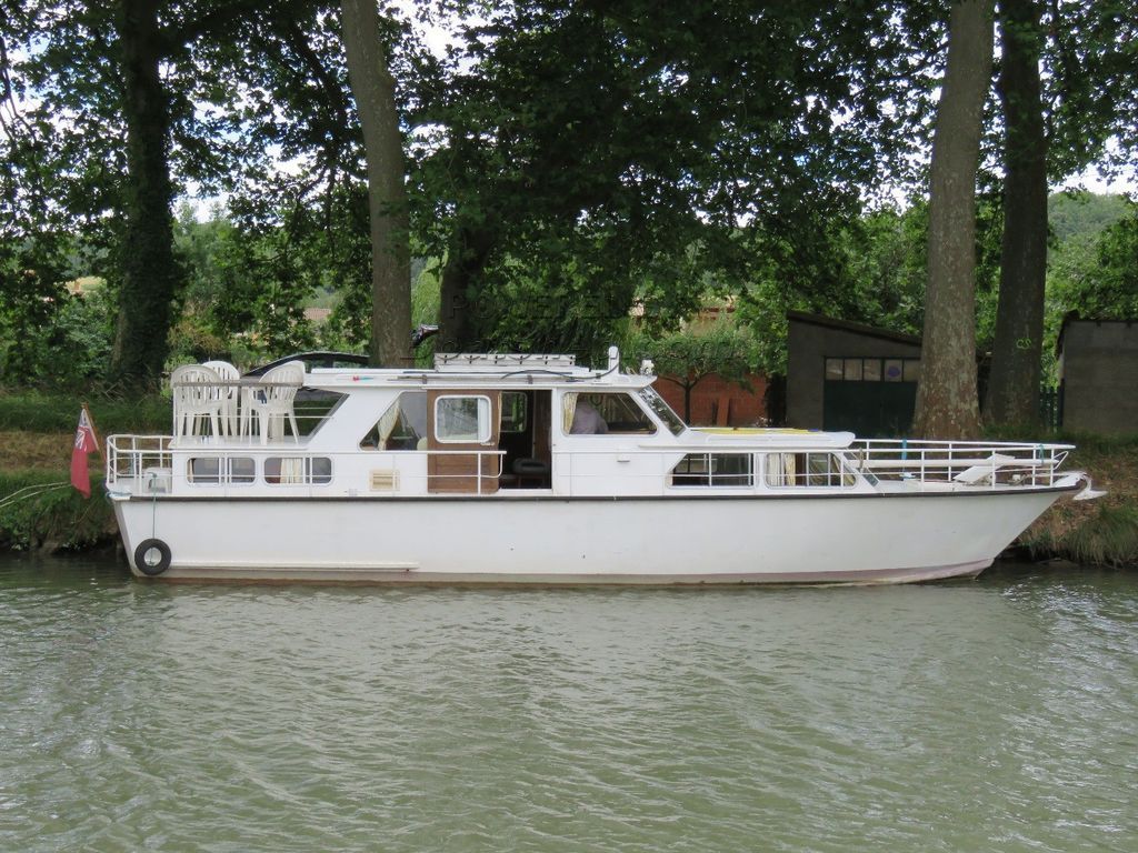 Dutch Steel River Cruiser Moteur Gardner 6LW