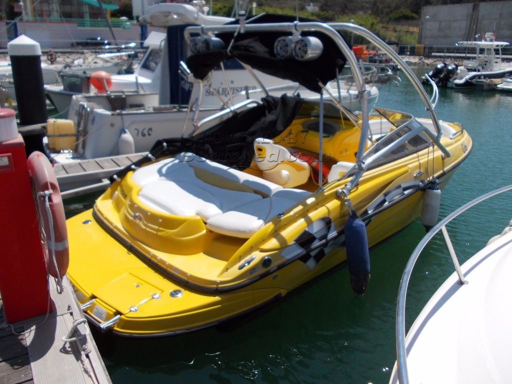Crownline 205 CCR Speed Boat