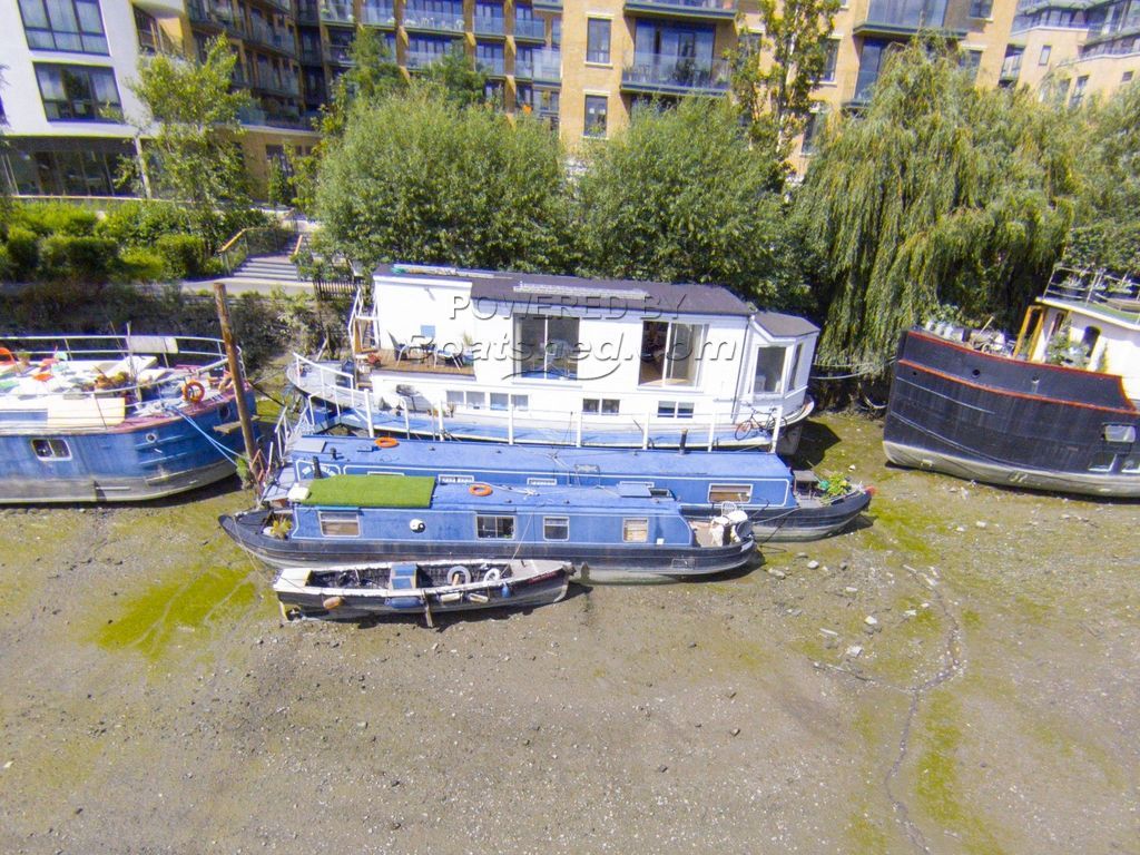 Houseboat 60ft With Three London Moorings