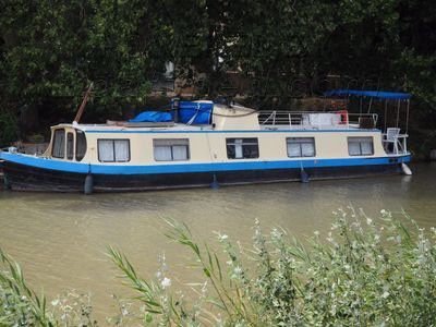 Wide Beam 53 Mooring Available
