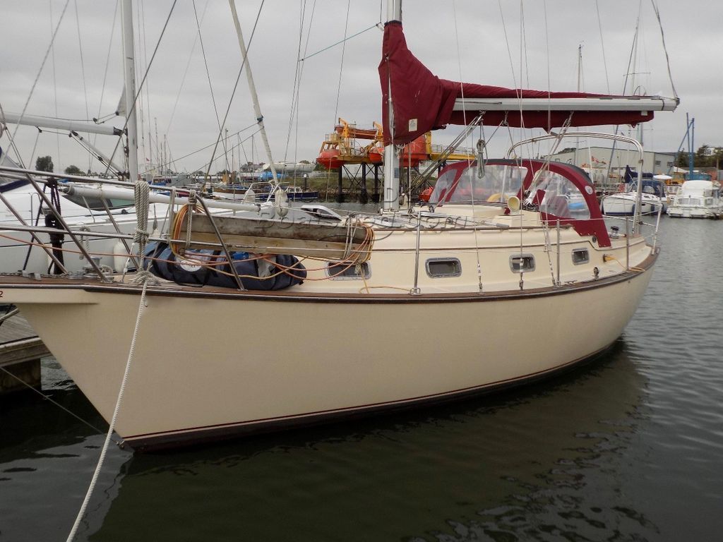 Island Packet 29 Serious Cruiser. NOW REDUCED!