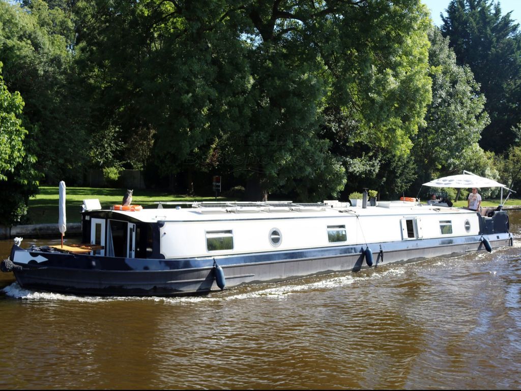 Viking Wide Beam 70ft With Windsor Mooring