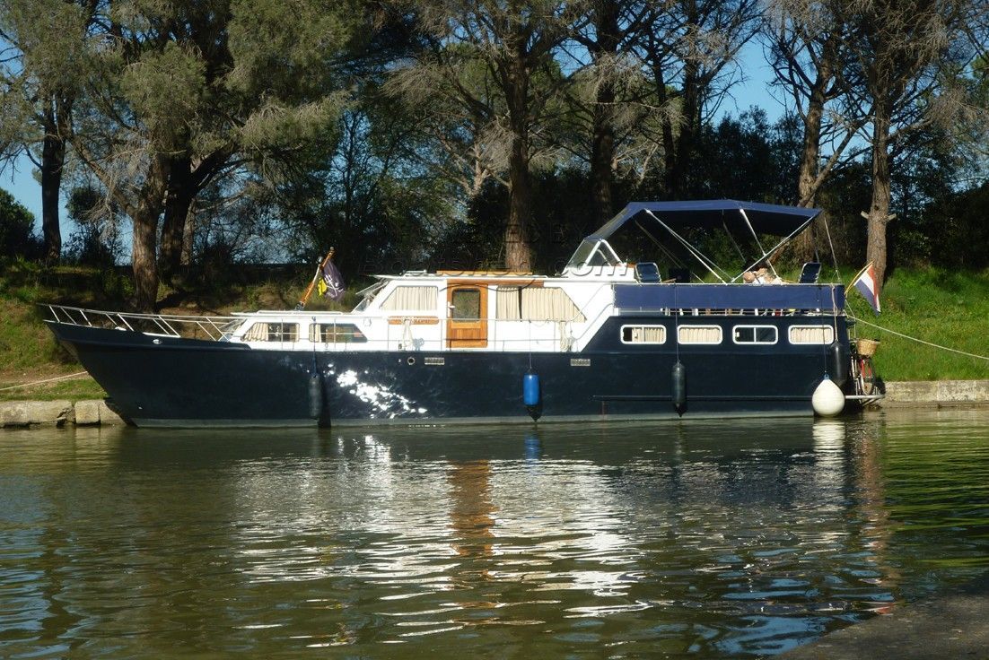 dutch steel river cruiser vedette hollandaise fluviale habitable a vendre 15 00m 1980