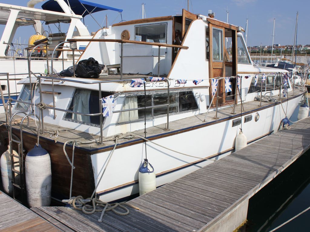 Ian Brown LTD 42' Motor Yacht