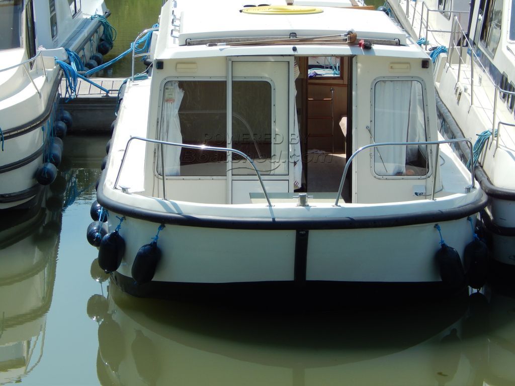Jeanneau EAU CLAIRE 1130 Free Mooring For 2019, Start Pack & Rental Revenues Possible