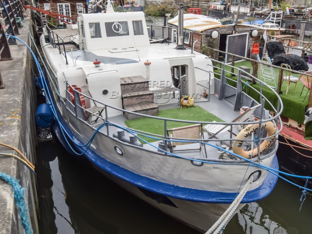 Converted Passenger Ferry 25m With London Mooring