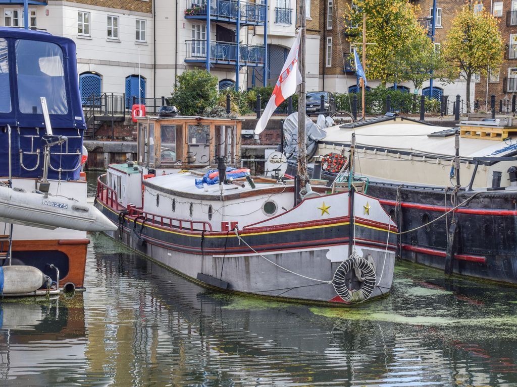 Dutch Barge Luxemotor 51ft With London Mooring