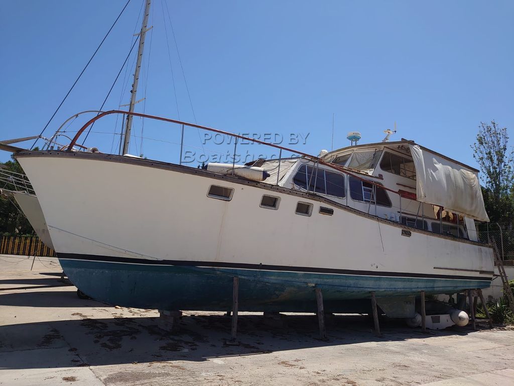 Converted Trawler 45ft GRP Hull