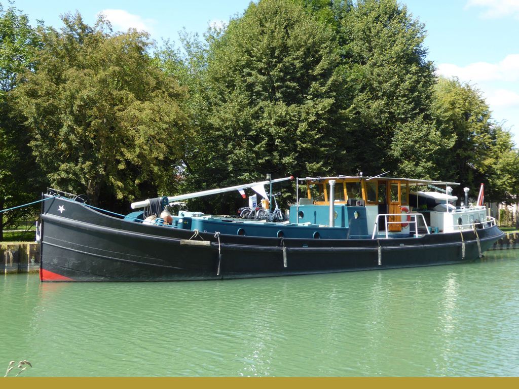 Luxemotor Dutch  Barge New TRIWV Until 2026