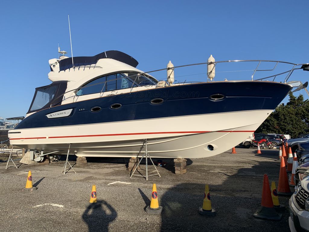 Beneteau Antares 12 Long Range Luxury Fisher/Cruiser