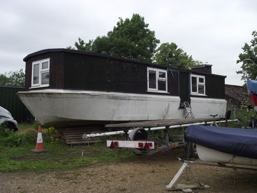 Houseboat 35