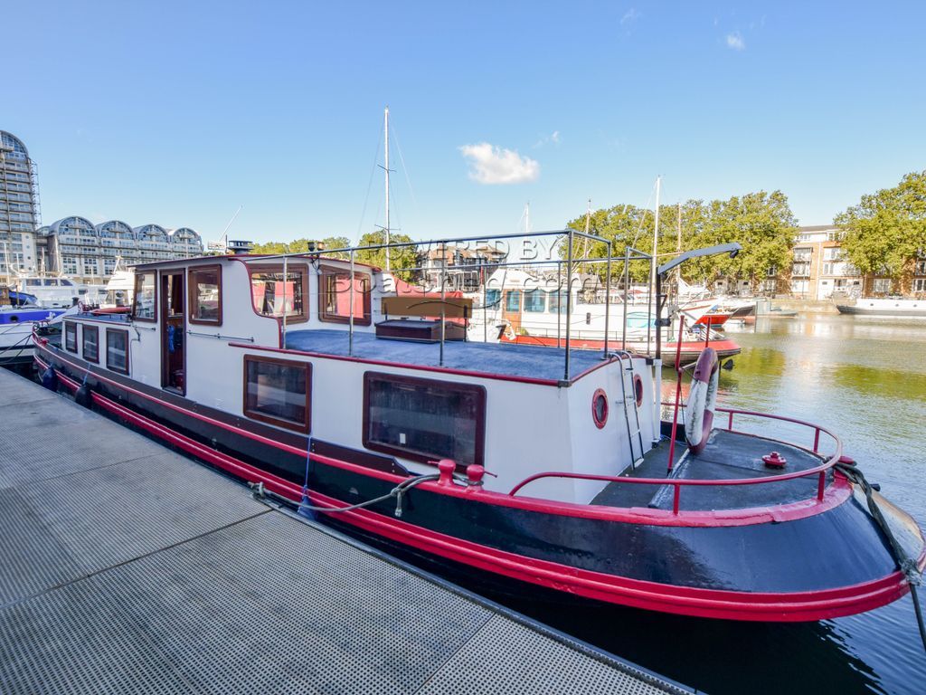 Dutch Barge 17m With London Mooring