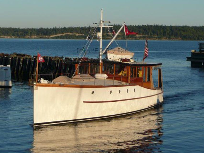 Lake Union Dreamboat 42