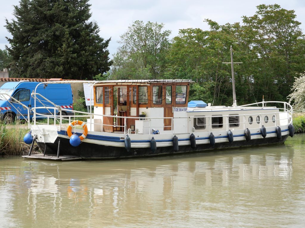 Dutch Barge 15m Live Aboard Barge And River Cruiser