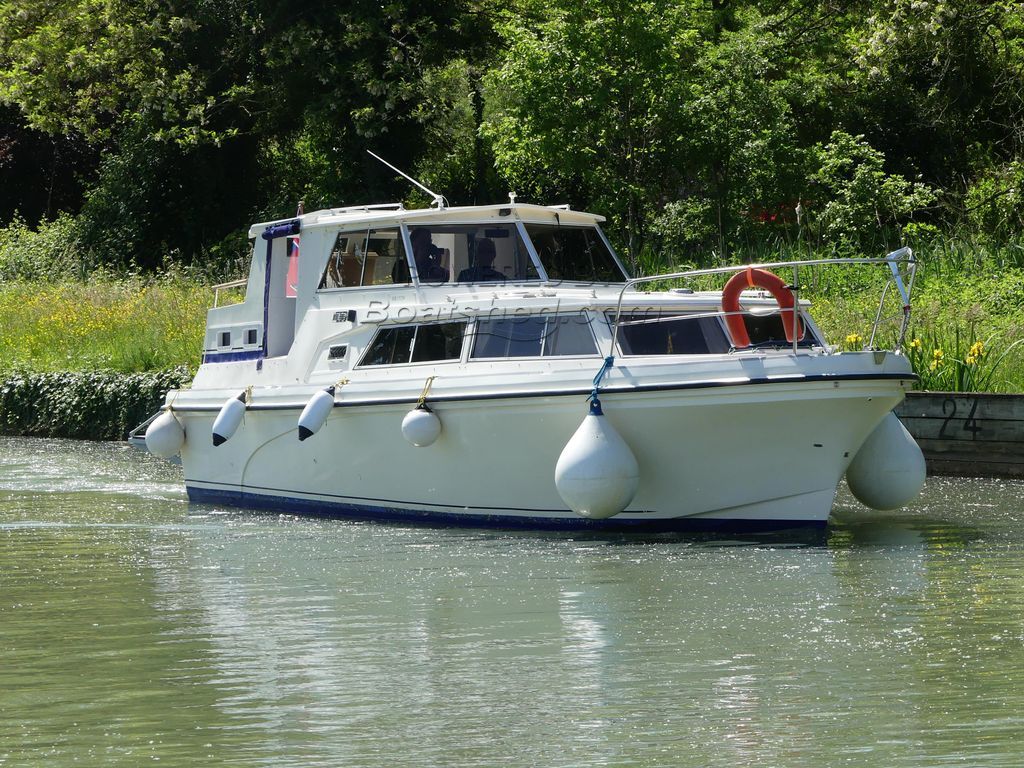 Princess 32 Converted To Outboard Motorisation