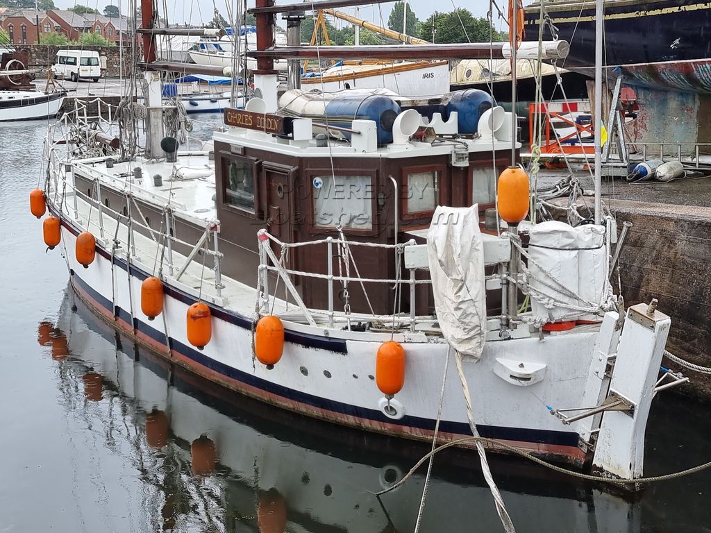 Converted Lifeboat 60ft