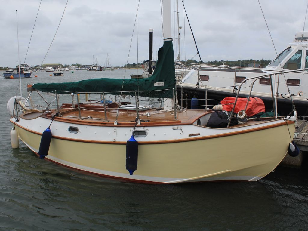Yachting Monthly Wild Duck Mahogany On Oak Construction
