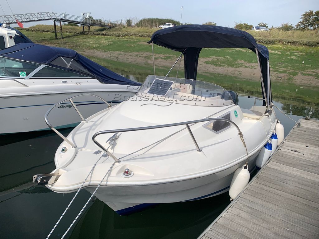Quicksilver 470 Cruiser With New Engine!