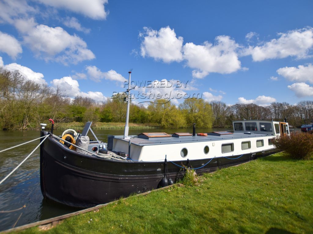 Dutch Barge 24m Two Cabins