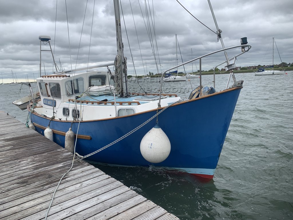 Colvic Watson 28'6" Motorsailer