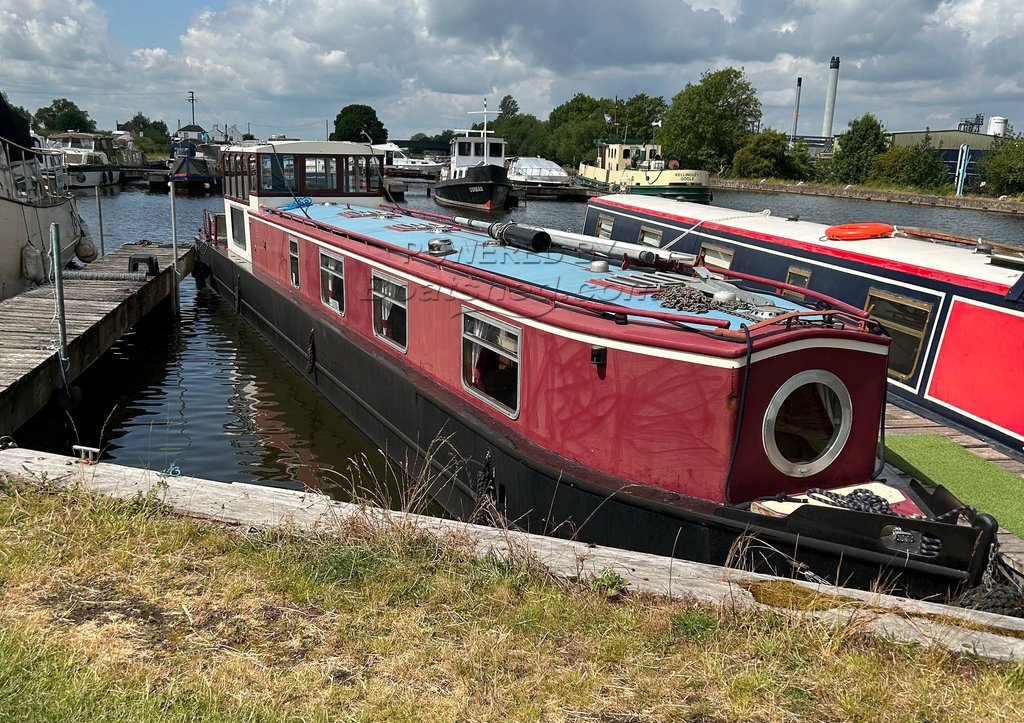 Ledgard Narrowbeam Dutch Barge Style Reverse Layout