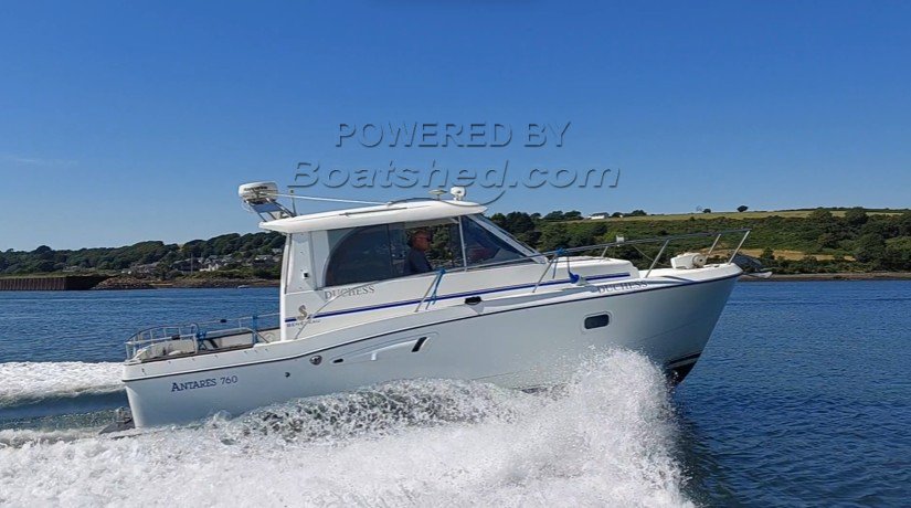 Beneteau Antares 760