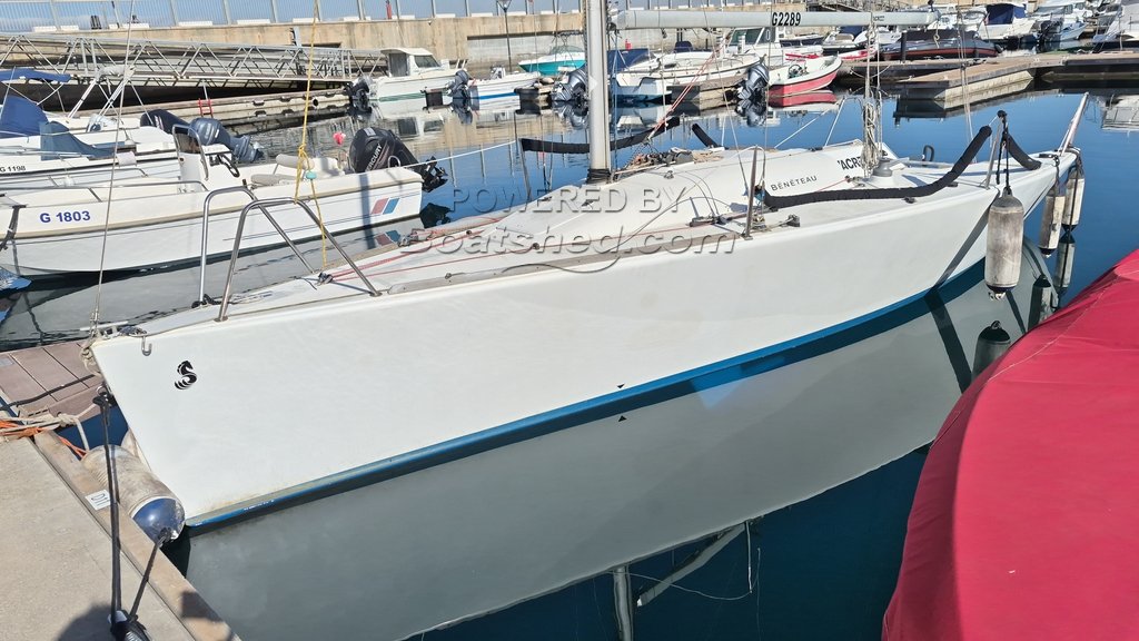 Beneteau Platu 25