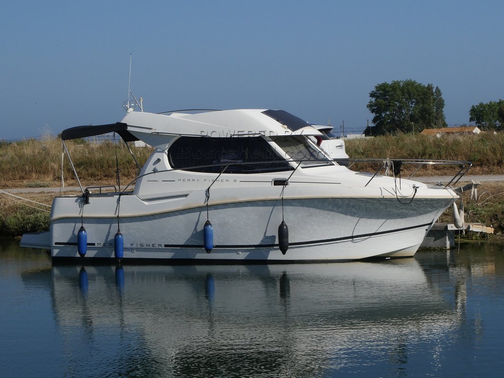 Jeanneau Merry Fisher 8 Spacious And Versatile Family Cruiser