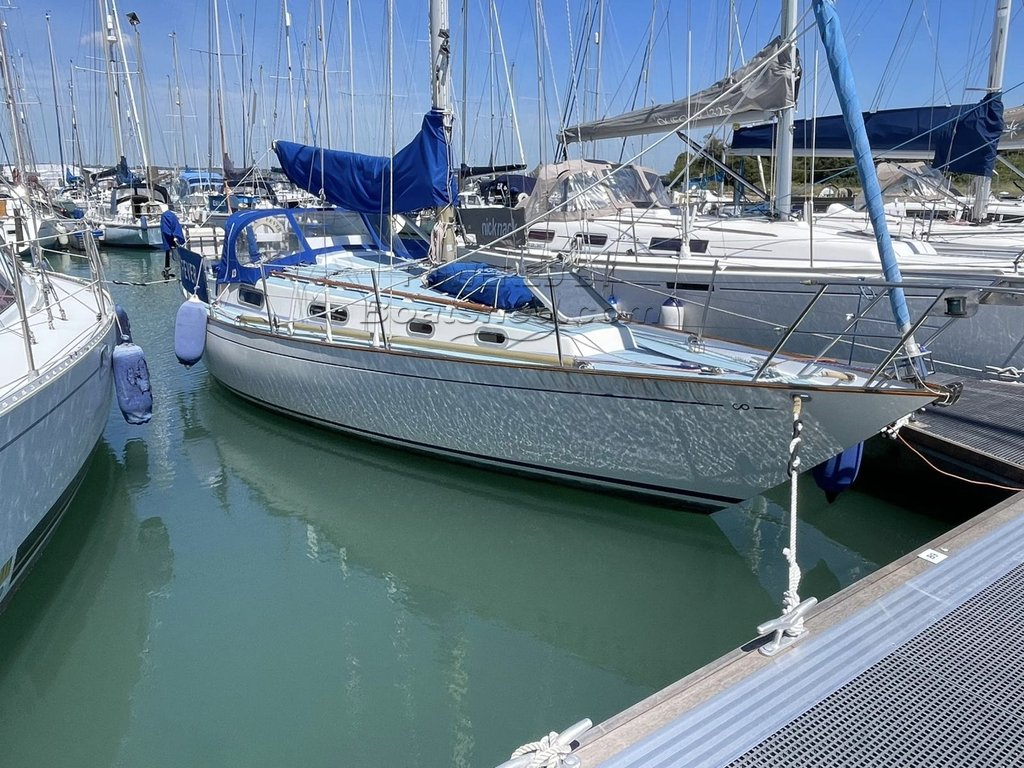 Contessa 32
